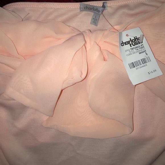 Charlotte Russe Crop Top - Picture 3 of 3